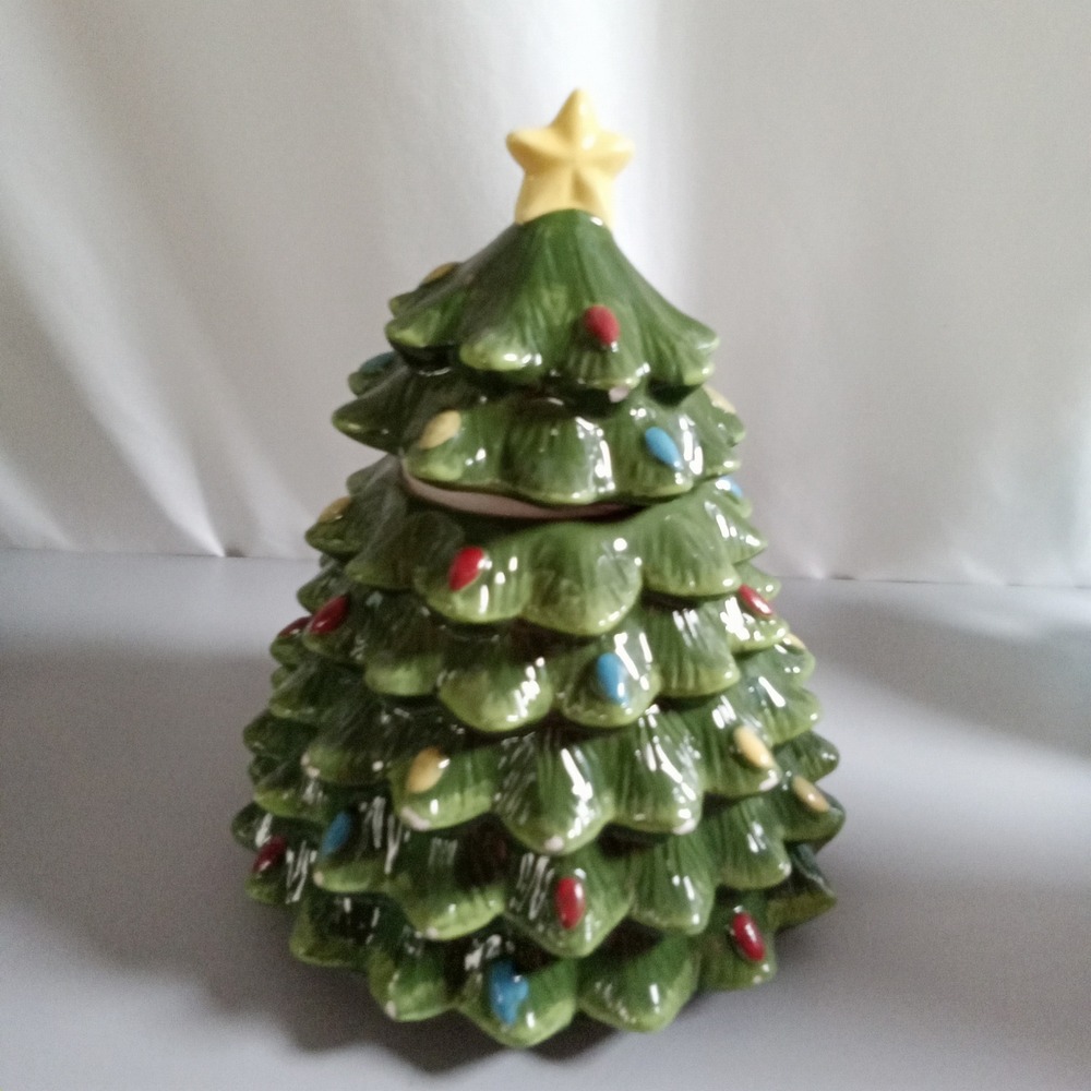 Sleigh Bell Bistro Ceramic Christmas Tree Cookie Jar Green Star Topper 9.5"